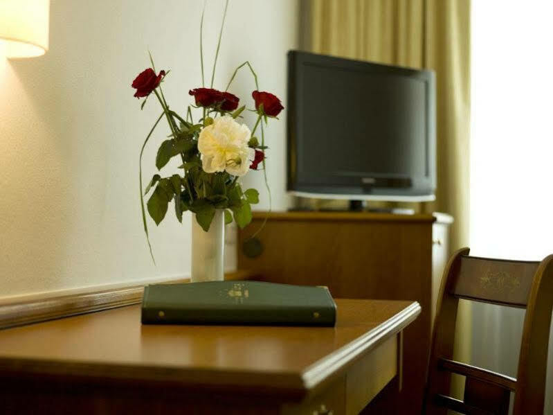 König Hotel 4*