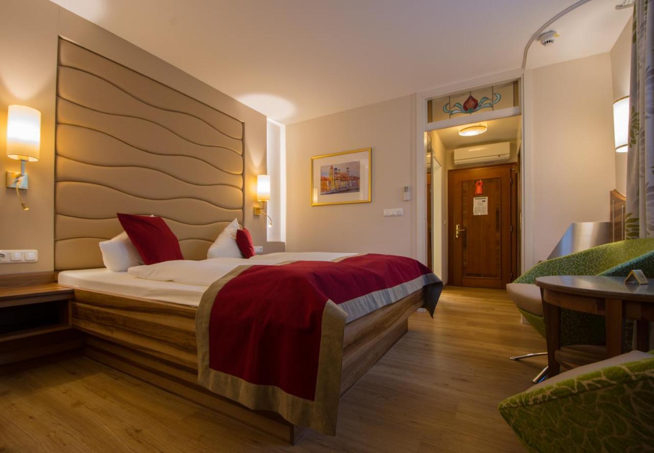 Hotel König 4*